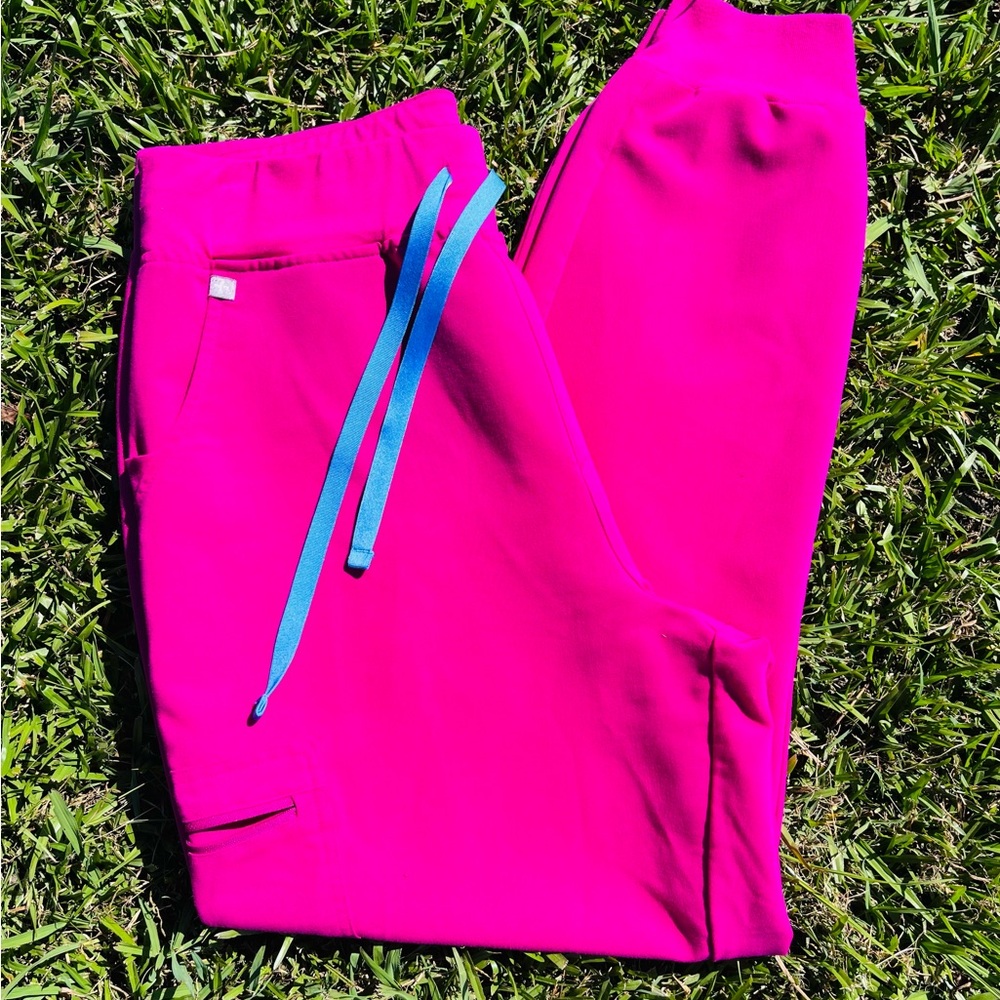 Figs Scrub Set Technical Collection size L color Magenta